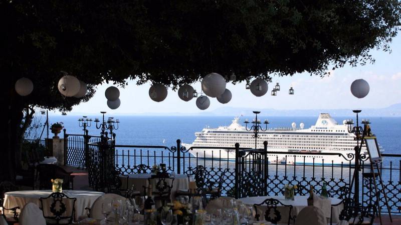 Villa Antiche Mura – Una Nave da crociera avanti la nostra terrazza